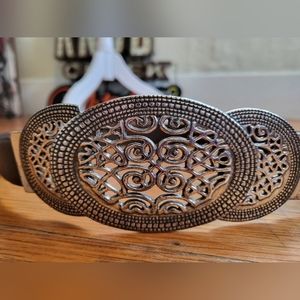 CHICOS adjustable leather belt